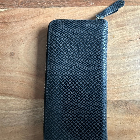 Cole Haan wallet - black and silver - Picture 2 of 4